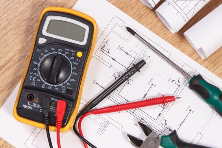 Electrical drawings, multimeter for measurement in electrical installation